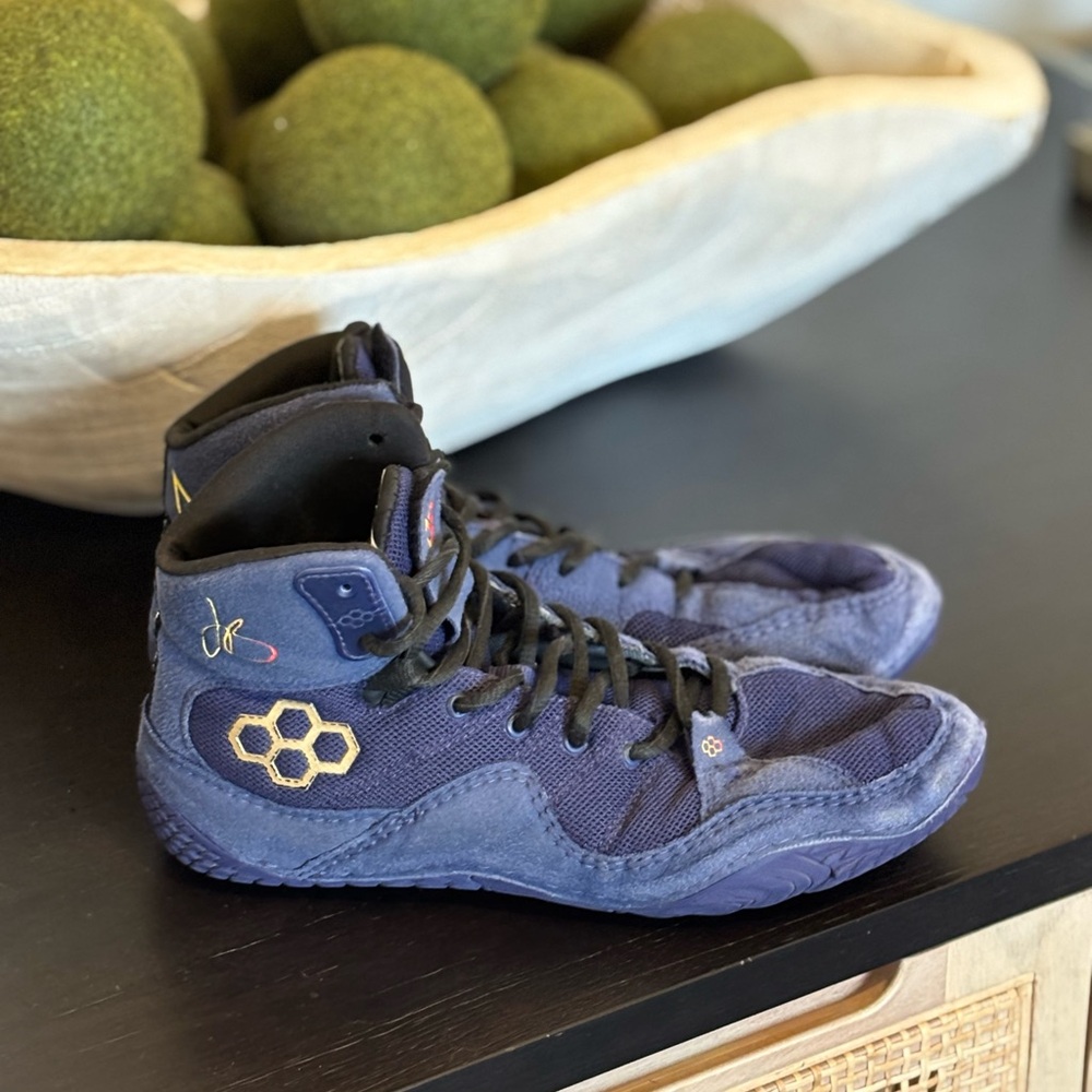 Rudis wrestling men’s shoe